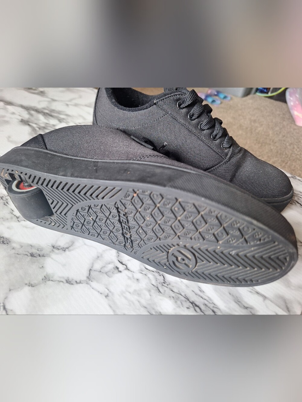 Heelys Big Kids Black Canvas Wheel Sneakers